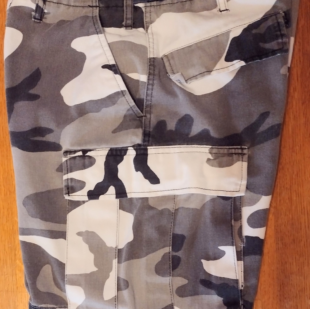 Arctic Camo Paratrooper Fatigues
